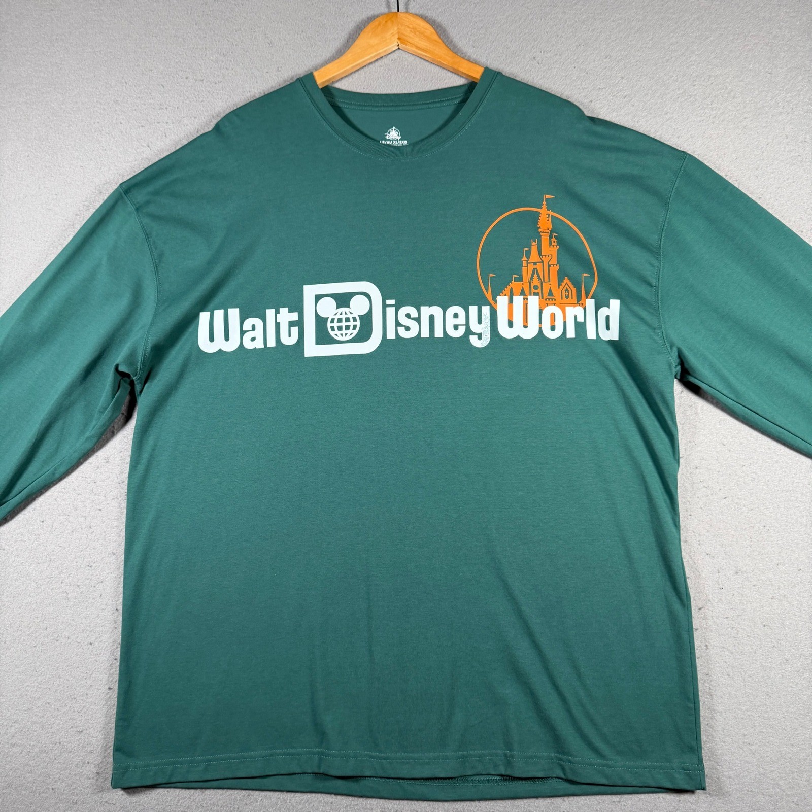 Disney Walt Disney World Long Sleeve T-Shirt Mens XL Green Castle Graphic Tee thumbnail 3