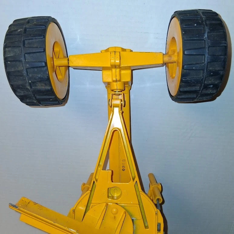 ERTL 1980/90's  JOHN DEERE 1/16 SCALE 772B DIE-CAST 22" TOY GRADER TRACTOR VG - Image 3 of 4