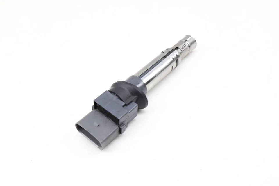 2009-2012 VW PASSAT CC - Ignition COIL PACK 022905715A - Imagen 2 de 4