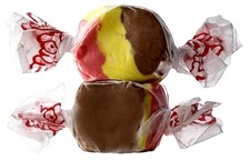 BANANA SPLIT Salt Water Taffy Candy - TAFFY TOWN - 2 LB BAG FRESH - SHIPS FREE