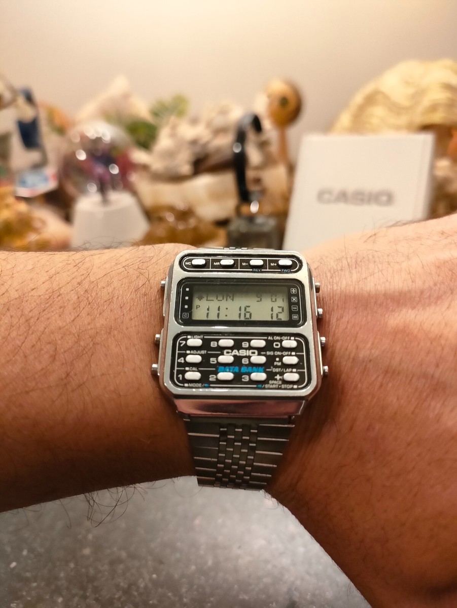 1984 Rare Vintage Casio Calculator Data Bank CD-401 Watch