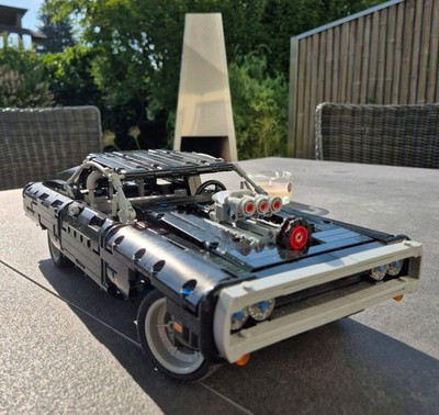 LEGO Technic 42111 Dom's Dodge Charger Fast & Furious