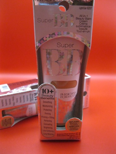 Physicians Formula Super BB Light all in one Beauty Balm Moisturizer+Foundation - Picture 2 of 6