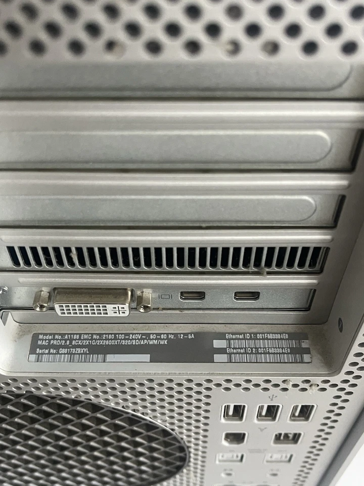 Apple Mac Pro A1186 Desktop Xeon 5150 2.66GHz NO HDD NO RAM - See Desc Untested - Image 4 of 4