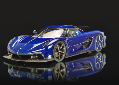 1/18 FrontiArt  Koenigsegg Jesko Absolut in Blue Carbon   Carbon Base F183-152