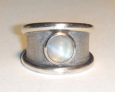 Beautiful MODERNIST Textured STERLING 925 Cabochon STUDIO Artisan RING Signed  6