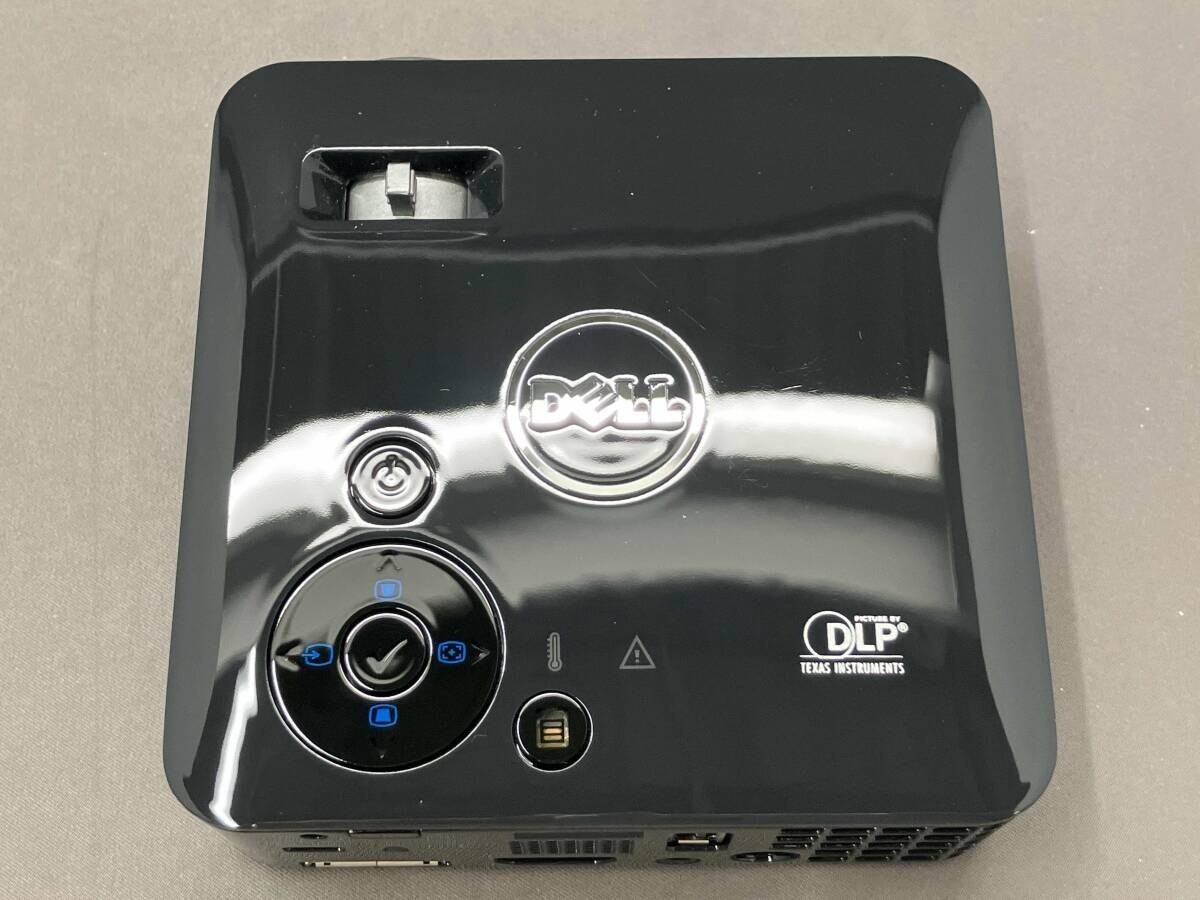 Used M115HD Dell Mobile Projector Black with Soft Case, Power