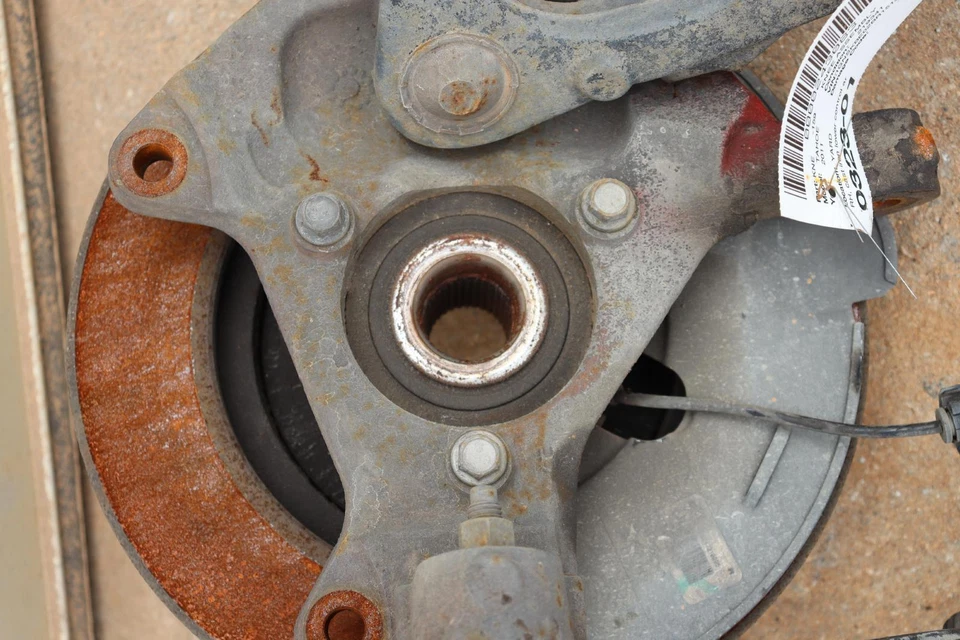 Chevy Tahoe 2007-2014 4x4 eje delantero derecho nudillo rueda buje conjunto OEM Foto 2 de 4