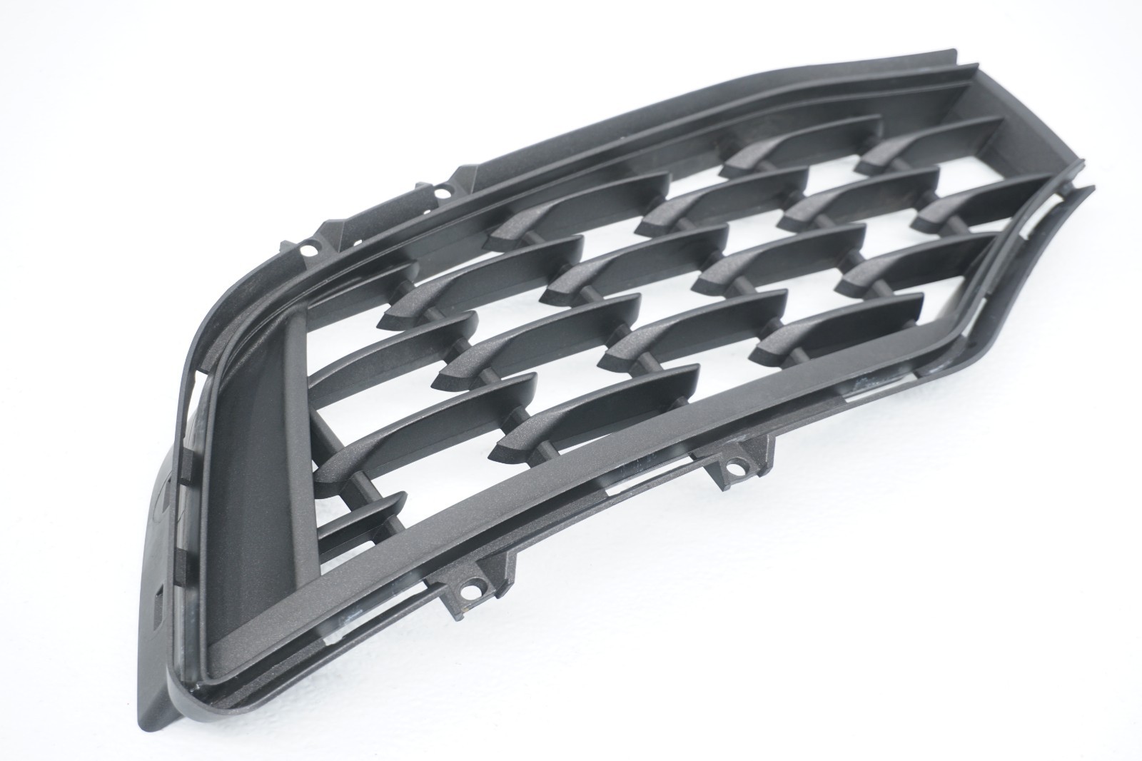 2014-2020 MASERATI GHIBLI OEM FRONT LEFT SIDE BUMPER LOWER MOLDING GRILLE