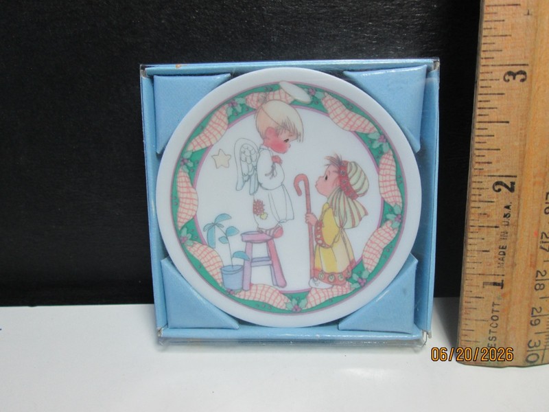 1993 PRECIOUS MOMENTS ORNAMENT WE HAVE SEEN HIS STAR 250465 MINI PLATE ANGEL