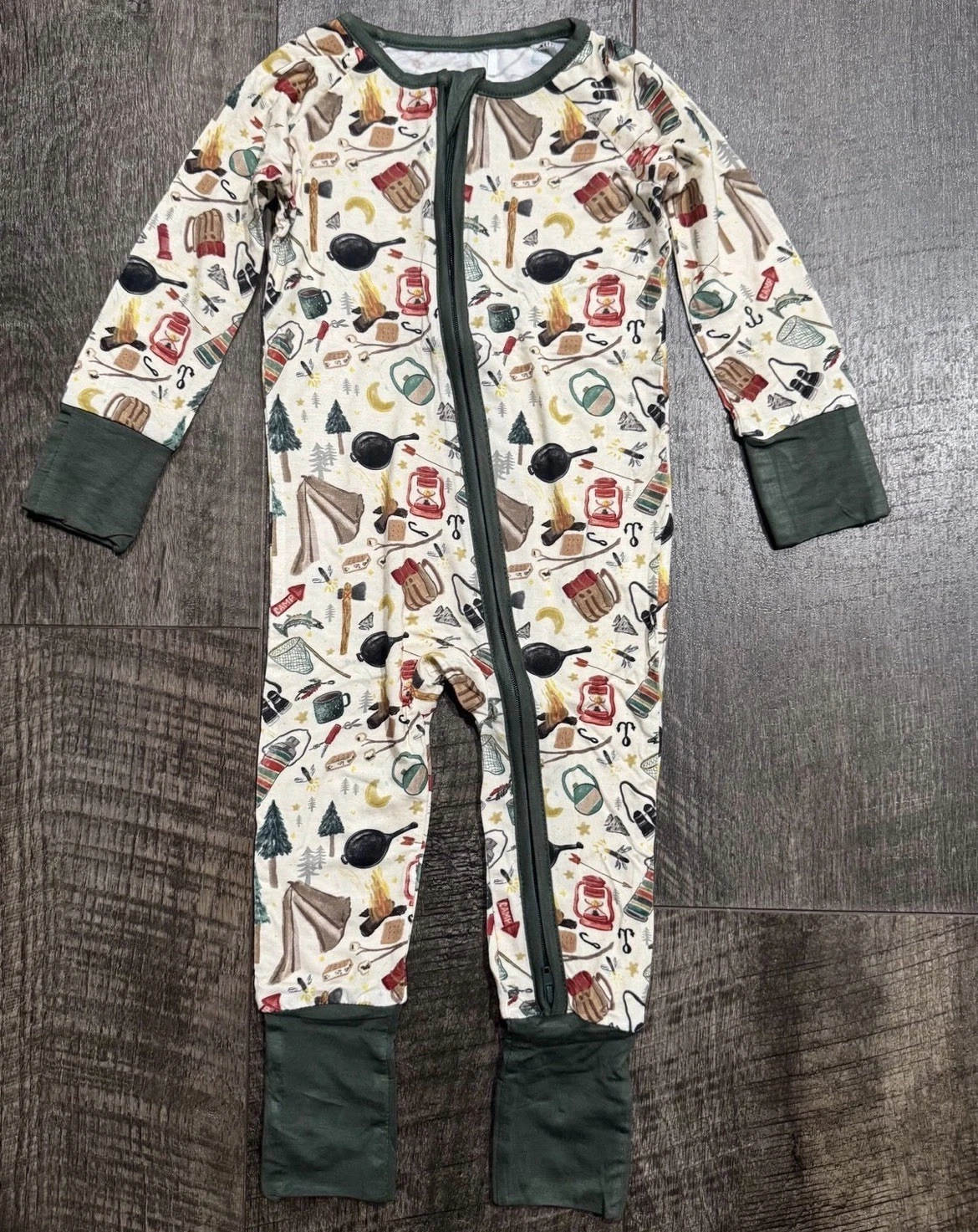 Bamboo Camp Print Zippy Sleeper PJs 18-24m
Opens in a new window or tab