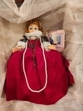 Queen Elizabeth I Alexander Doll Company 1990 Lmtd Edt COA For My Doll House