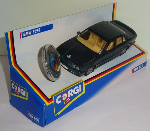 Corgi BMW 525i with Badge - Picture 3 of 4