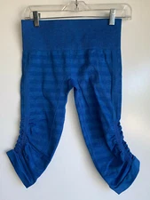 Lululemon Ebb & Flow Seamless Crop Leggings Size 6  Blue