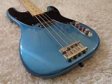 2009 Squier Classic Vibe Precision 50's Bass Lake Placid Blue Lindy Fralin's.