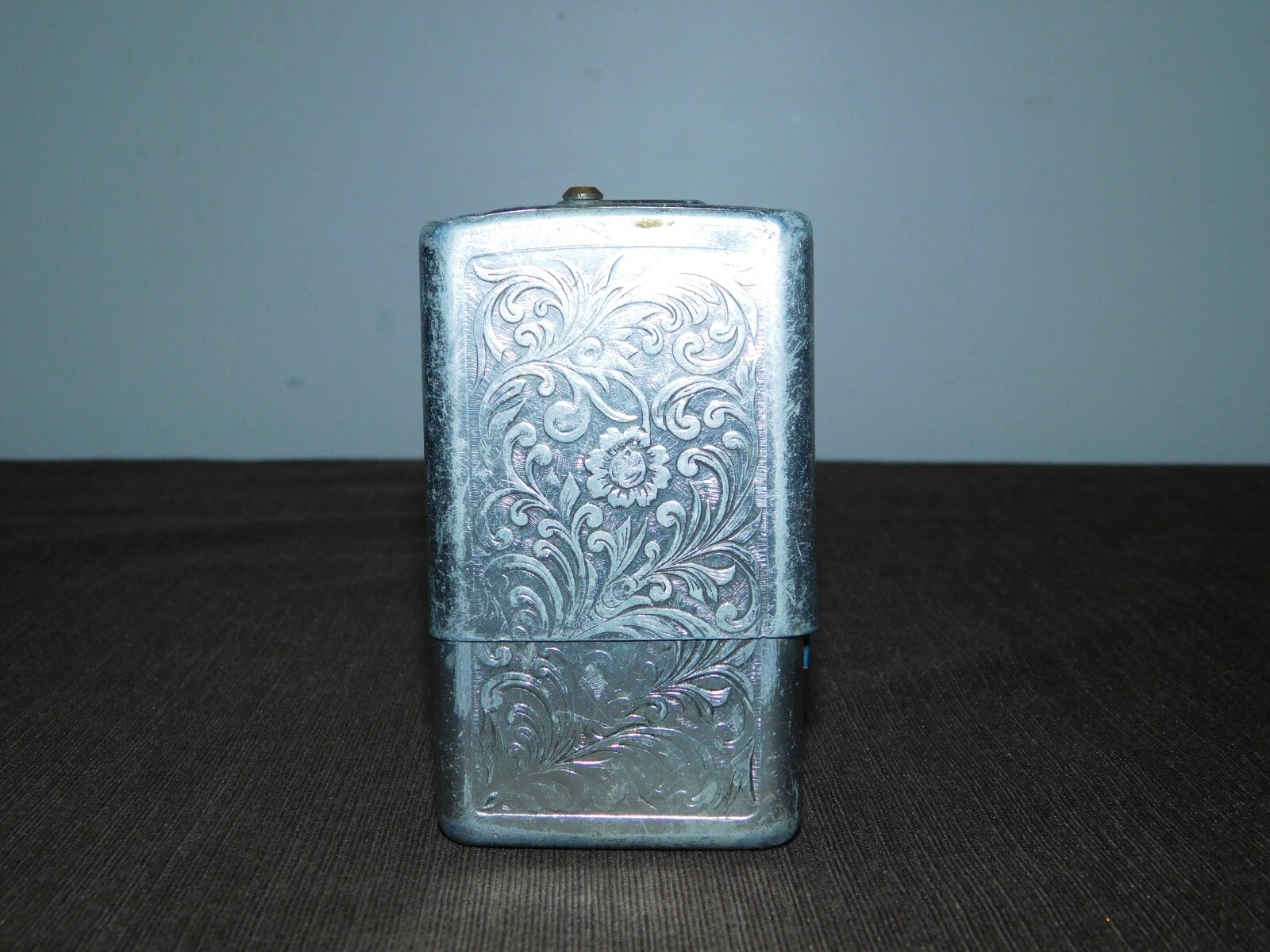 FUNDA DE CIGARRILLO DE METAL VINTAGE TOBACCO PARK IND FLOWER SCROLL