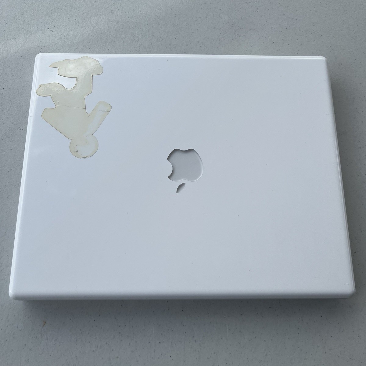 Apple IBook G4, Model A1134, 2005 14in - Completely Untested - No