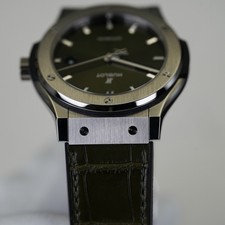 Hublot Classic Fusion Green 542.NX.8970.LR Box And Papers Excellent Condition 11