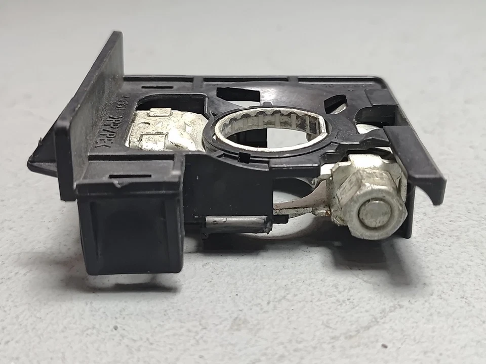 BATTERY CABLE TERMINAL POSITIVE TERM HOLDER COVER 2019-2022 TOYOTA AVALON OEM - Image 2 of 4