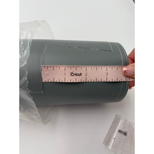 Roll of New Vinyl - Enduramatte Removable 24" x 10 yd Gray (VEM-500-2410-505MR) - Picture 4 of 4