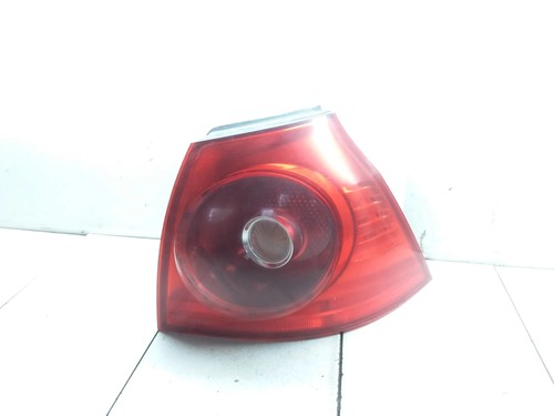 VW GOLF V Rücklicht Rückleuchte Heckleuchte hinten rechts 1K6945258 1k6945096n