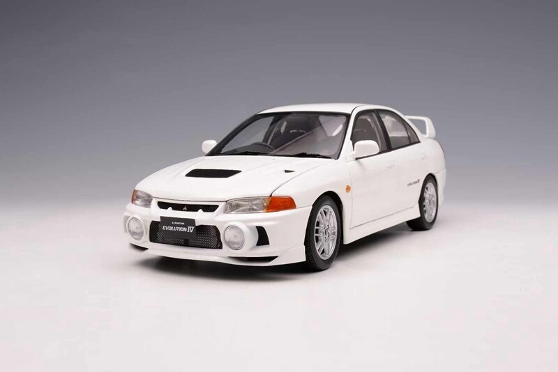 1:18 Mitsubishi Lancer Evolution IVミニカー SUPER RARE* 1/18 Onemodel Mitsubishi Lancer Evolution IV EVO
