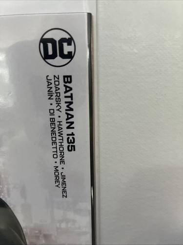 Batman #135 (Stanley "Artgerm" Lau Variante)(2023) Comic ~ DC Comics NM - Bild 3 von 4