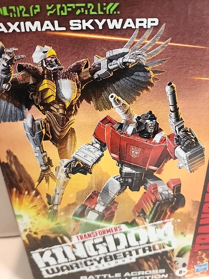 Transformers WFC Kingdom Battle Across Time - Sideswipe and Maximal Skywarp - Image 3 of 4