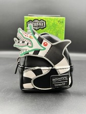 Mini Mochila Llavero Bolso Dije Caja Abierta Loungefly Beetlejuice Sandworm Mystery