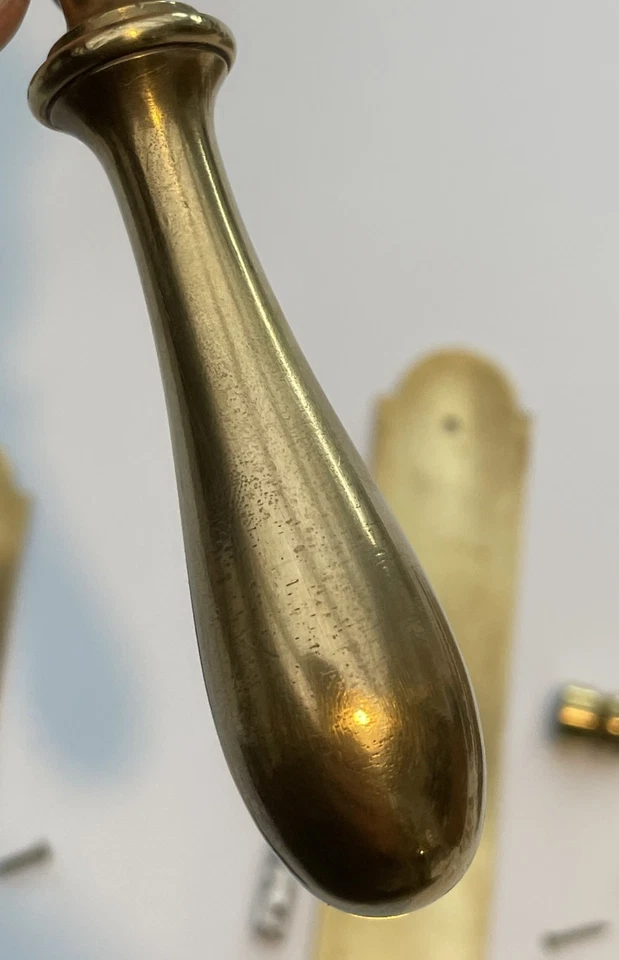 Paire poignee de porte bequille en laiton massif carré de 7 mm - Photo 3/4
