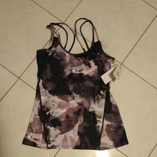 GAIAM Womens Strappy Active Workout Tank Top Size S Built In Bra. NWT OM DRY. 