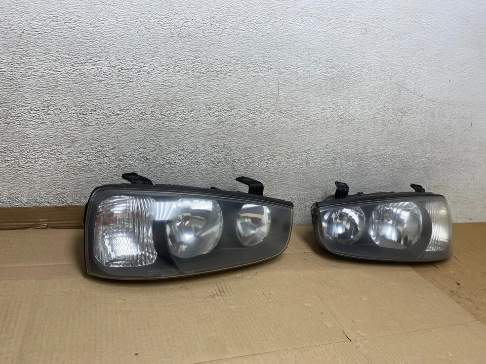 Комплект левосторонних + правосторонних галогенных фар 2001 2002 2003 Hyundai Elantra U2777 DW - Изображение 3 из 4