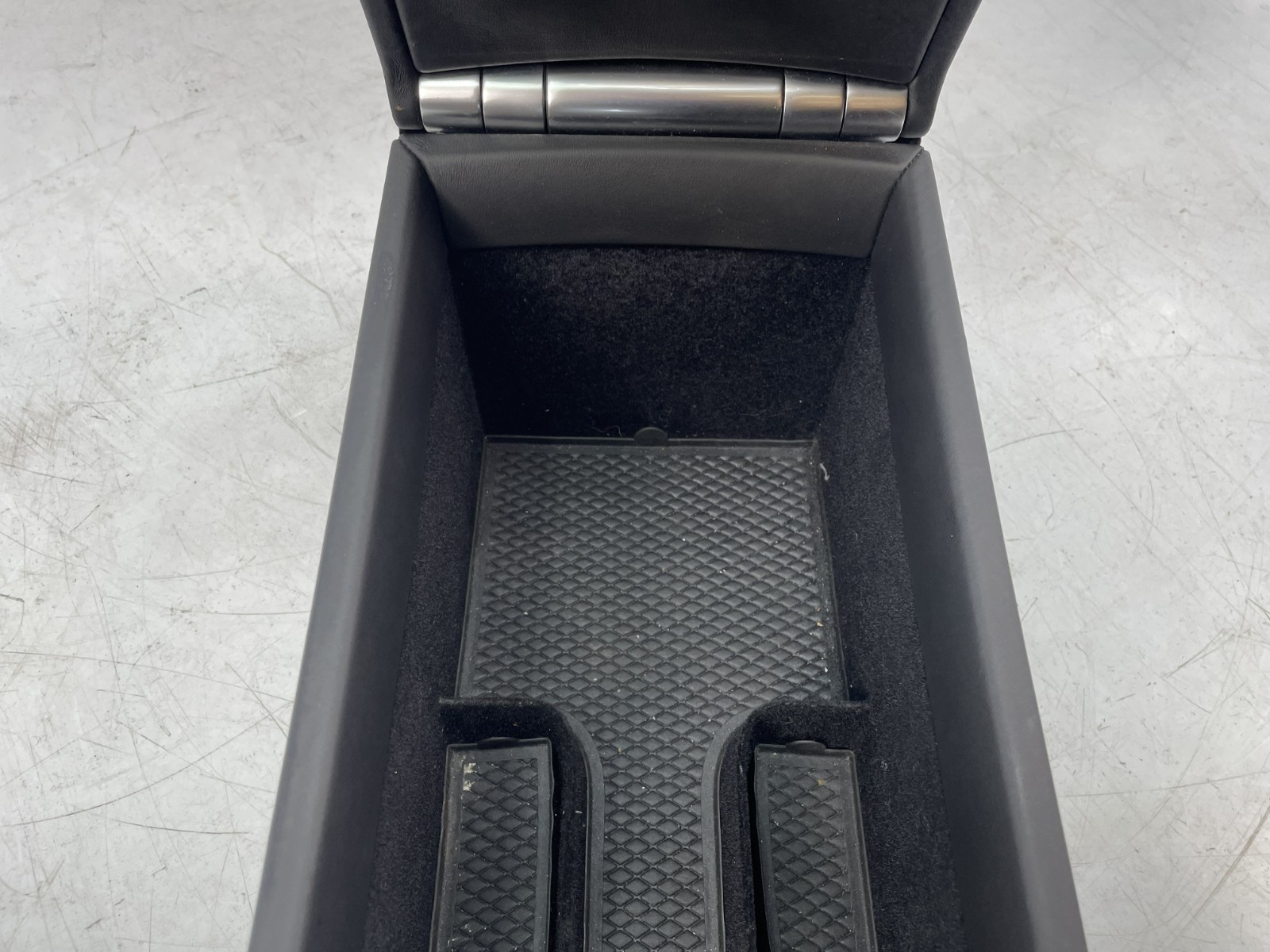 ✅ 12-18 OEM Bentley Continental GT Front Center Console Arm Rest Armrest NOTE*