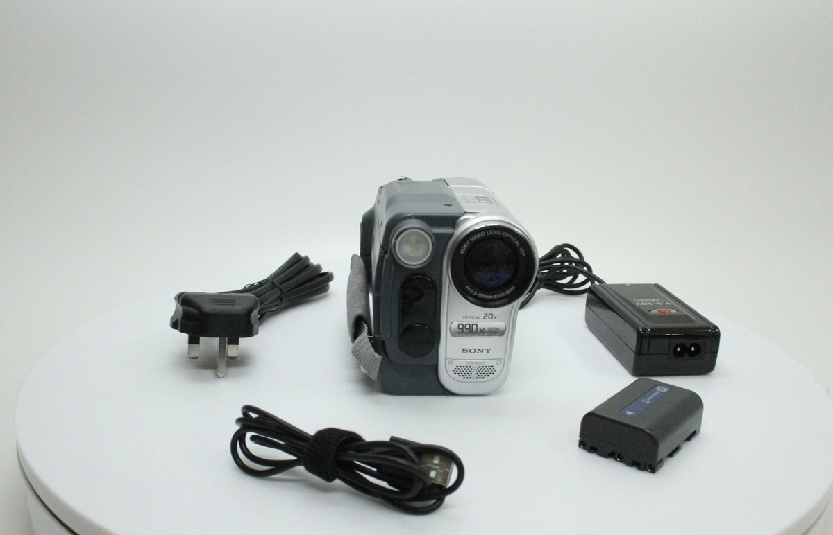 【中古良品】SONY DIJITAL Hi8 TRV-935 Sony CCD-TRV66 Hi8 Handycam Camcorder – 360x Digital Zoom