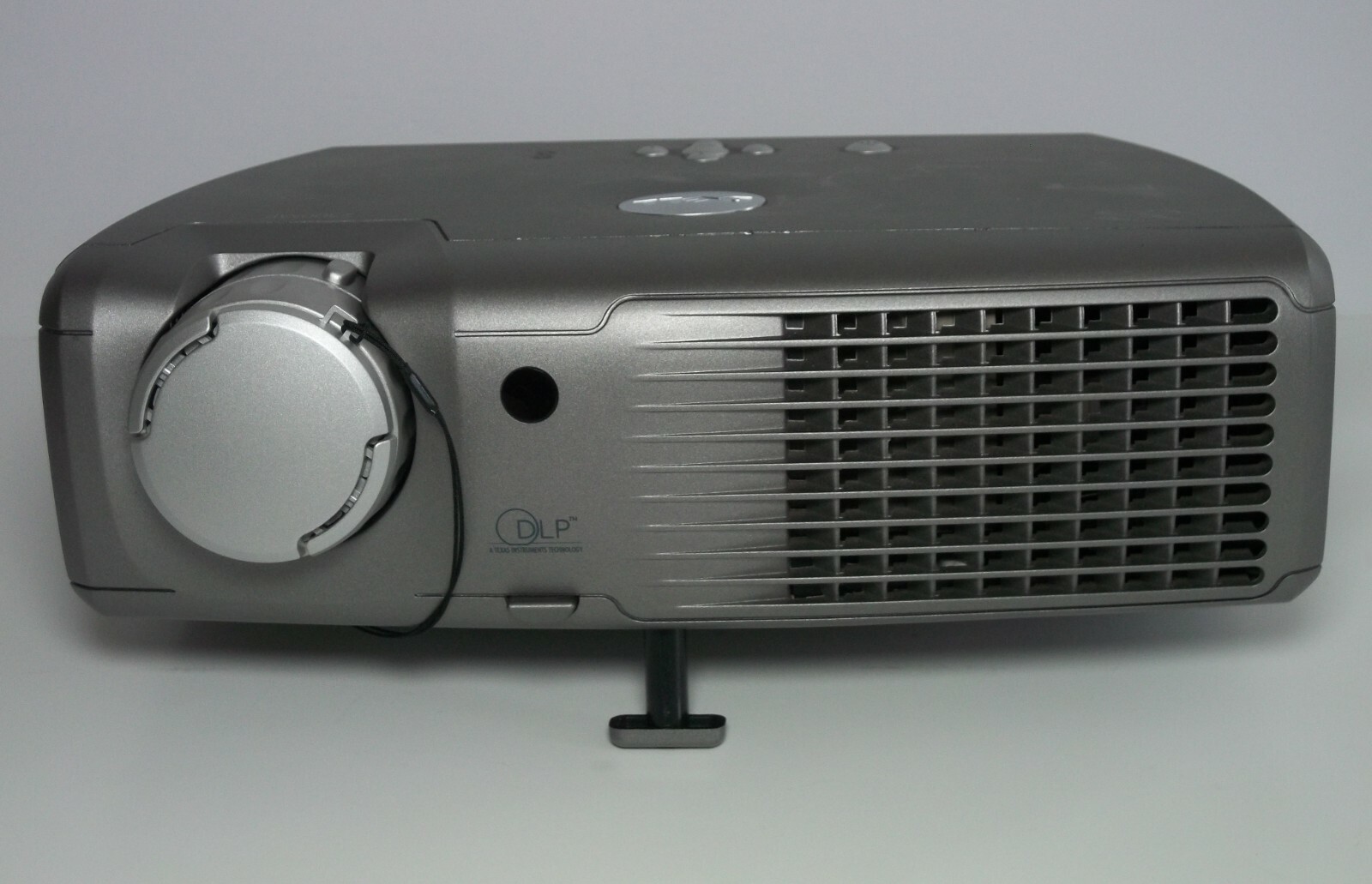 Dell 2300MP DLP Projector for sale 