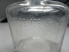 bottle vintage  F W Devoe & Co New York  3" tall  (B1-18)
