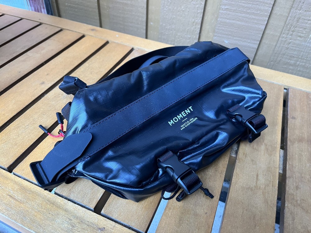 Moment MTW 2L Fanny Pack Sling Black Ripstop Belted Waist Pack Black