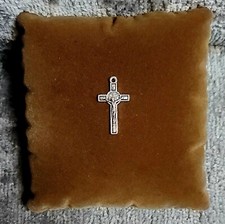 Crucifix Cross Silver Plated Pendant  Jesus Small UK SELLER 