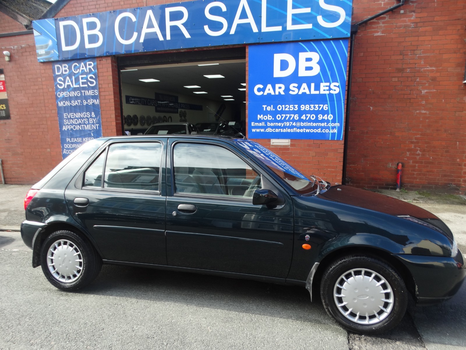 Ford Fiesta, photograph 2