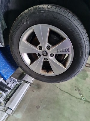 5E0601025BE8Z8 FELGE / 212533 FÜR SKODA OCTAVIA COMBI NX5 AMBITION