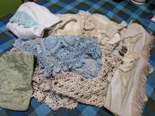Job Lot Of Vintage Lace Doily Doilies & Tray Cloths Colours