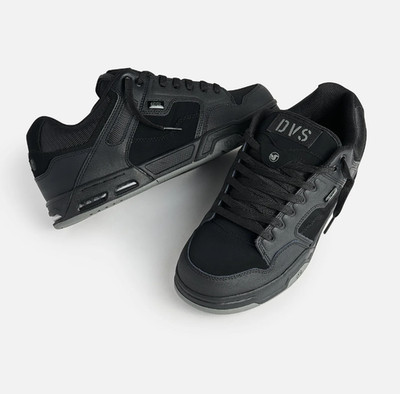 DVS Enduro schwarz schwarz Leder Skateboarding Turnschuhe Sneaker KOSTENLOSE OHRHÖRER