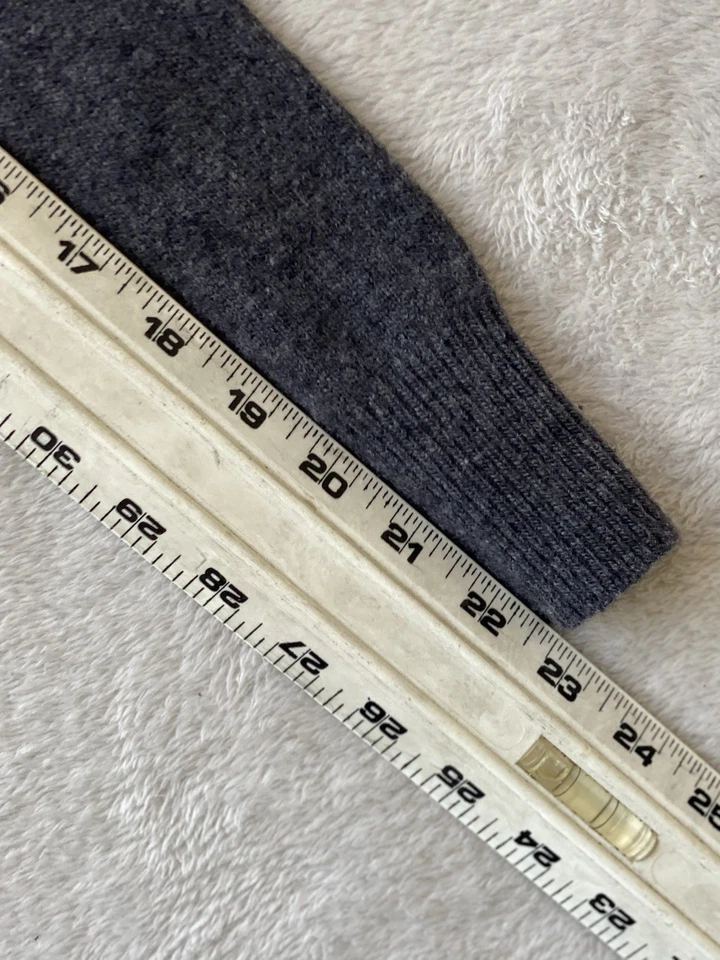 Suéter para mujer Theory lana cachemir cuello alto gris talla mediana Foto 4 de 4