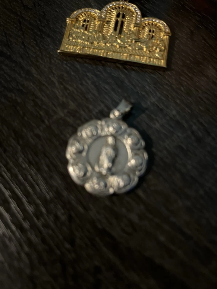 Collar colgante pieza Jesús pieza plata esterlina 925 maciza chapado en oro de 14k circonita helada Foto 3 de 4