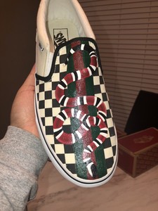vans customizer