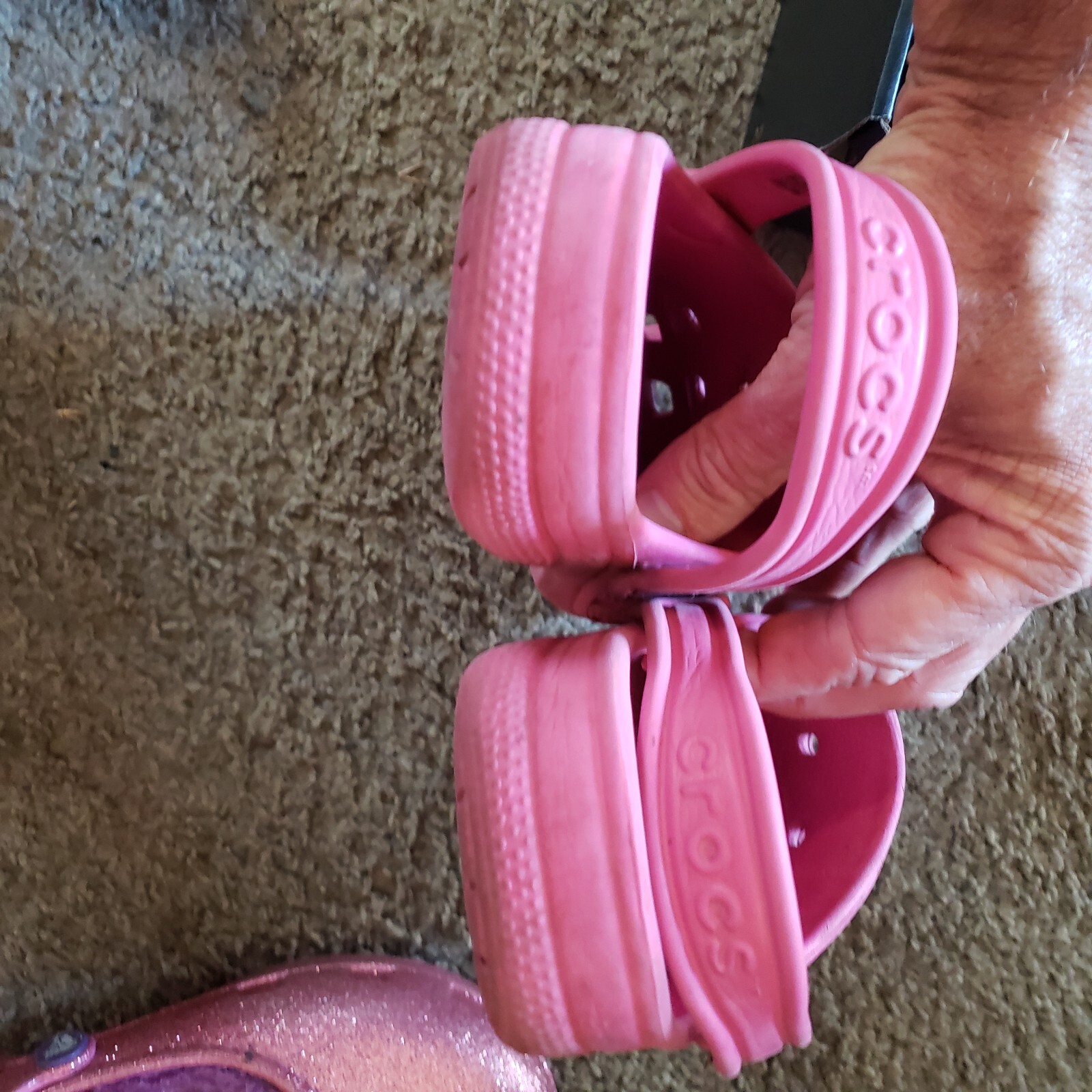 BEL LOTTO di 2 scarpe da ragazza Crocs sandali inverno rosa glitter foderati taglia J3 J 3