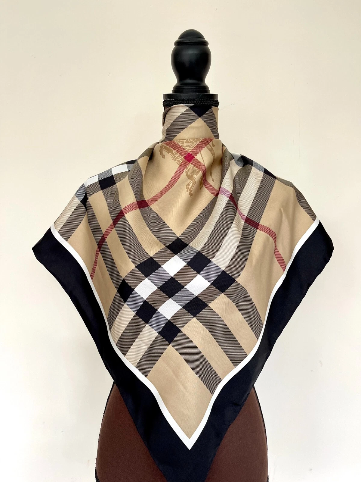 Unisex Burberry Scarf NWT Check Equestrian Knight Black Border Beige Silk Wrap