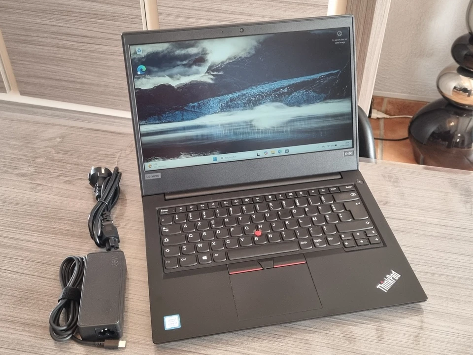 Lenovo ThinkPad E490 · i7-8565U · 8GB · 256GB, photo 1 sur 5