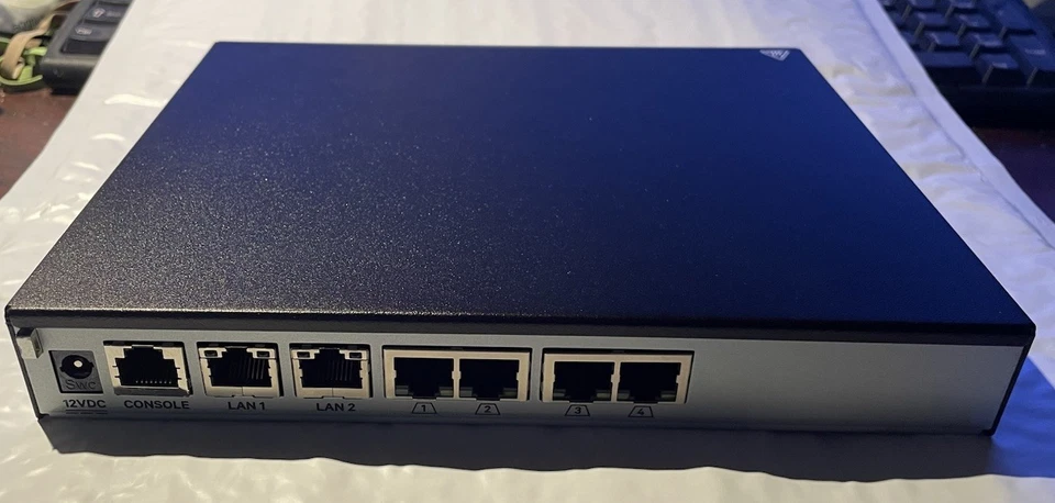 Vertiv Avocent ACS800 - 4-PortSerial Console ACS804MEAC400 - Image 2 of 4