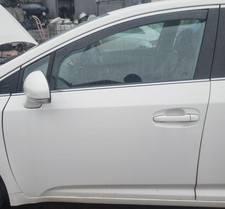 Toyota Avensis Mk3 T271 2009-14 Passenger NS Front Left Door 040 White No Mirror
